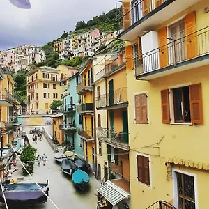 Ambrosia Manarola